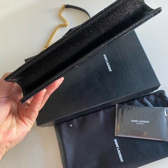 Saint Laurent Wallet on Chain - Picture 7 of 15